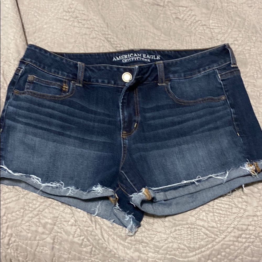 American Eagle 360° super stretch shorts